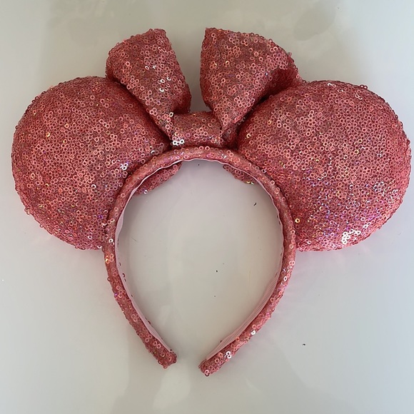 Peach iridescent Minnie Mouse Ears - Picture 4 of 8